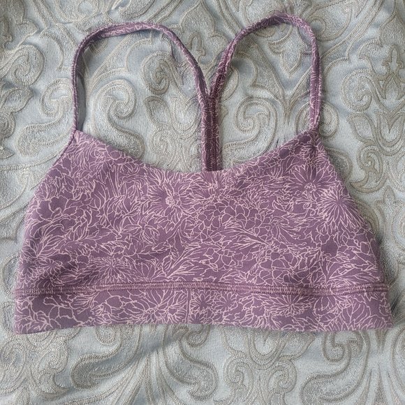 Lululemon size 4 sports bra - Picture 2 of 2